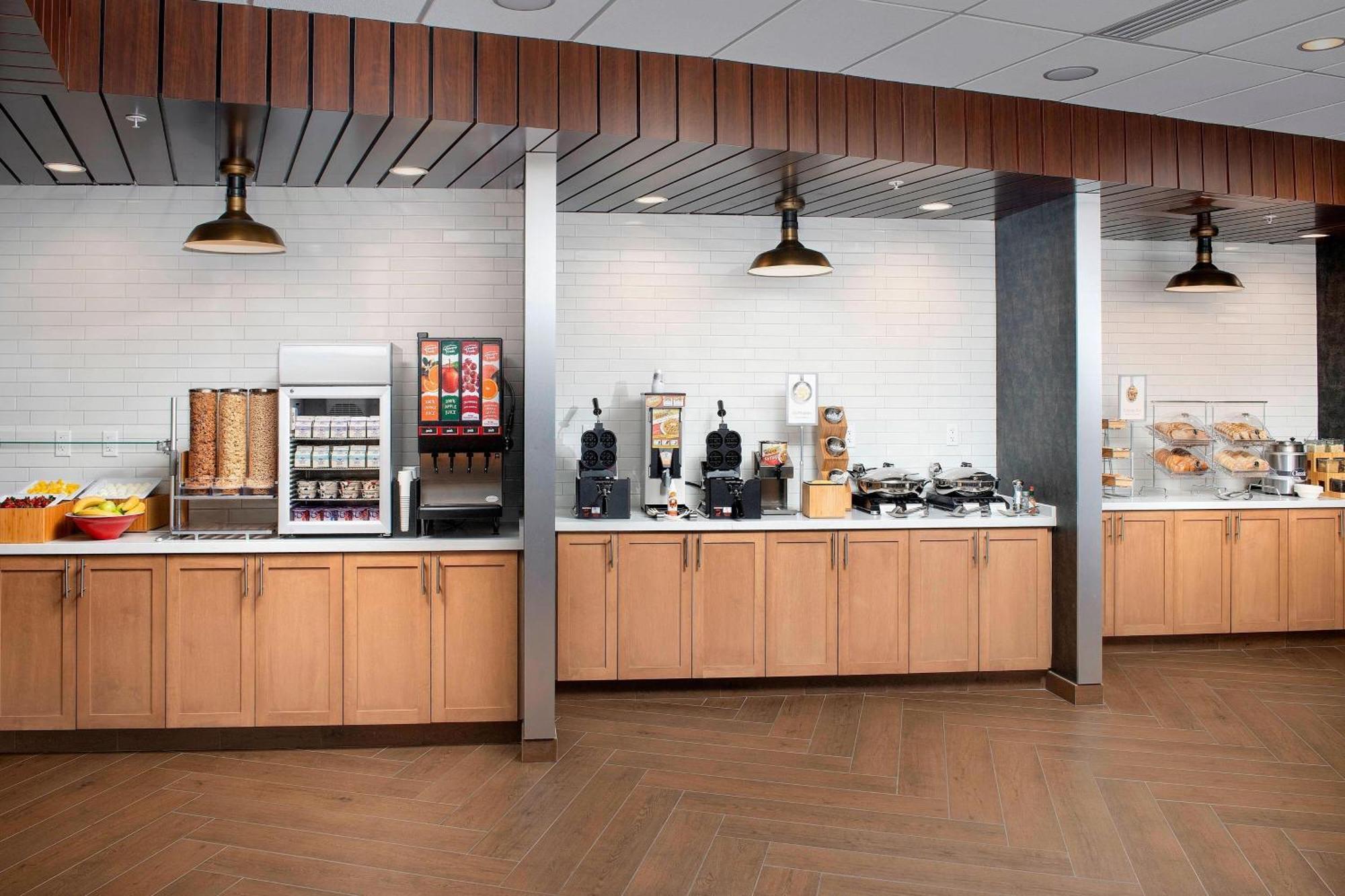 Fairfield Inn & Suites By Marriott Miami Airport West/Доръл Екстериор снимка